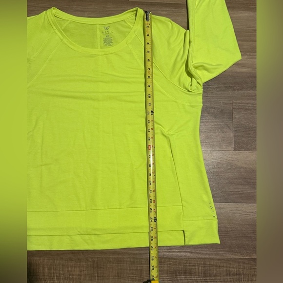 Livi Active Women’s Long Sleeve High Low Yellow Green Lightweight Top Size 18/20 - Picture 7 of 7